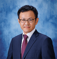 代表取締役社長　岩本　智良
